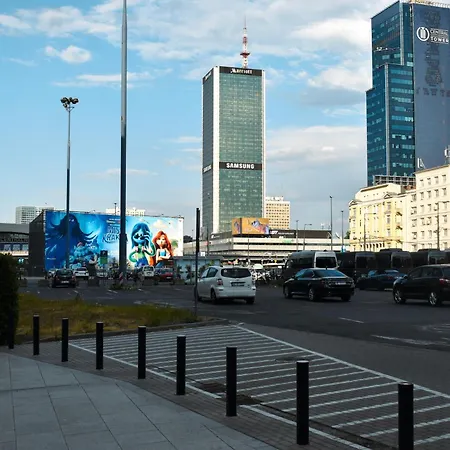 Quick Stop Near Station Apartment Warsaw