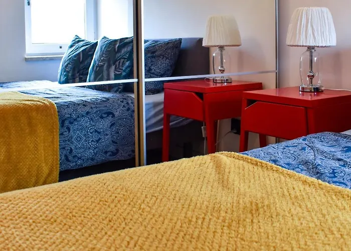 Quick Stop Near Station By Vaya * وارسو